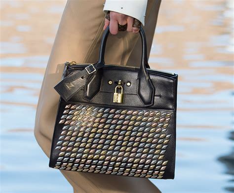 louis vuitton cruise 2016 bags|Preview of the Bags from the Louis Vuitton Cruise 2016 Collection.